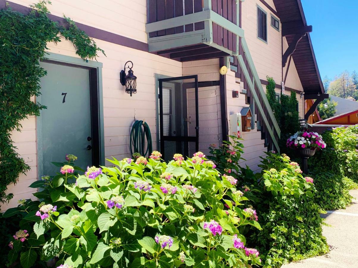 The North Shore Inn Crestline Exterior photo